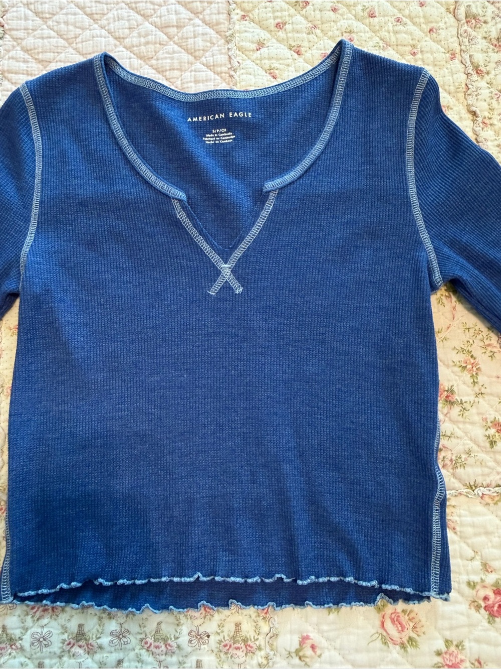 American Eagle Outfitters Blue Ribbed Long-Sleeve V-Neck Crop Top - Picture 5 of 5
